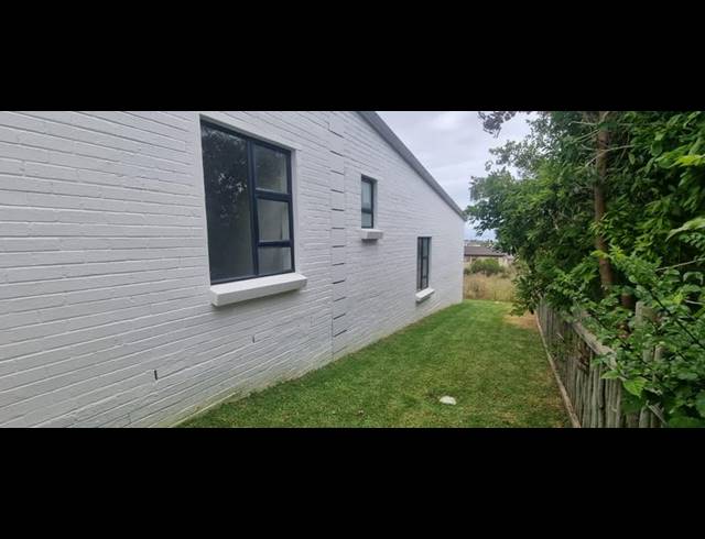 3 BEDROOM TOWNHOUSE FOR SALE IN ISLAND VIEW